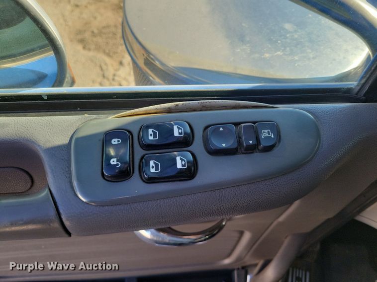 image for item LG9378 2007 Peterbilt 379 semi truck