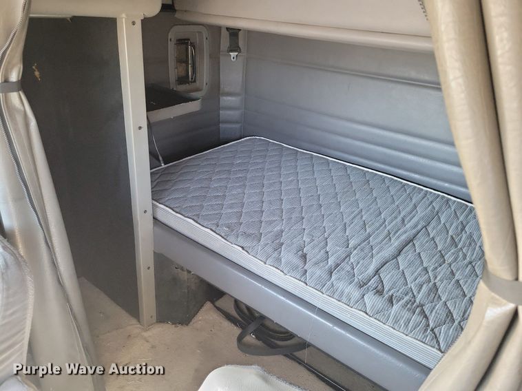 image for item LG9378 2007 Peterbilt 379 semi truck