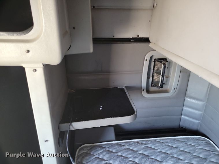 image for item LG9378 2007 Peterbilt 379 semi truck