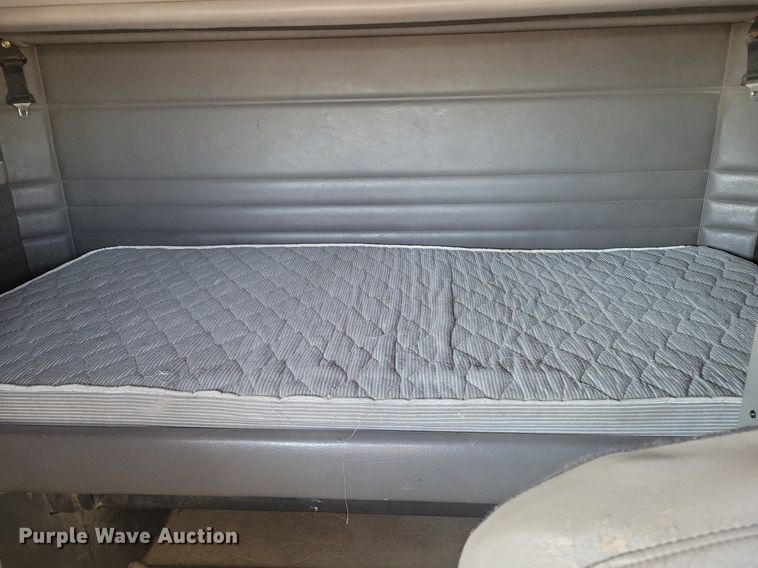 image for item LG9378 2007 Peterbilt 379 semi truck