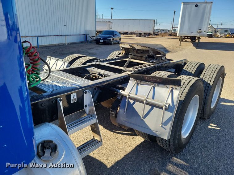 image for item LG9378 2007 Peterbilt 379 semi truck