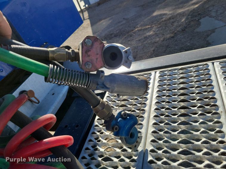 image for item LG9378 2007 Peterbilt 379 semi truck