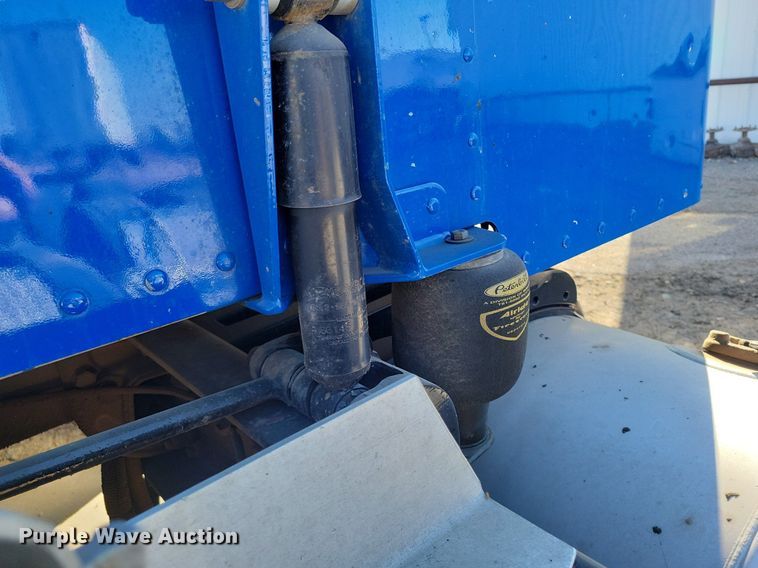 image for item LG9378 2007 Peterbilt 379 semi truck