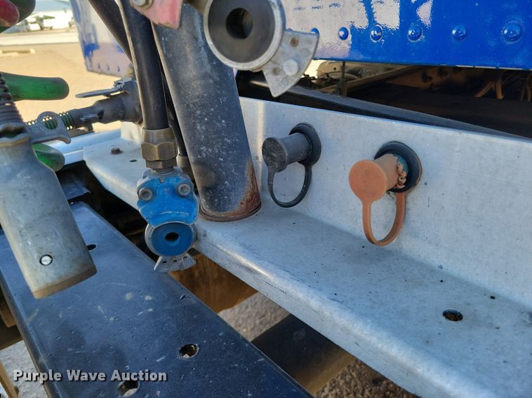 image for item LG9378 2007 Peterbilt 379 semi truck