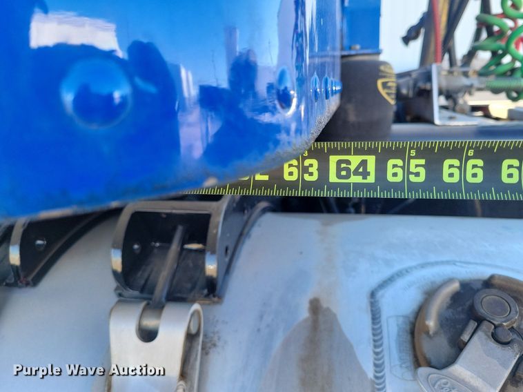 image for item LG9378 2007 Peterbilt 379 semi truck