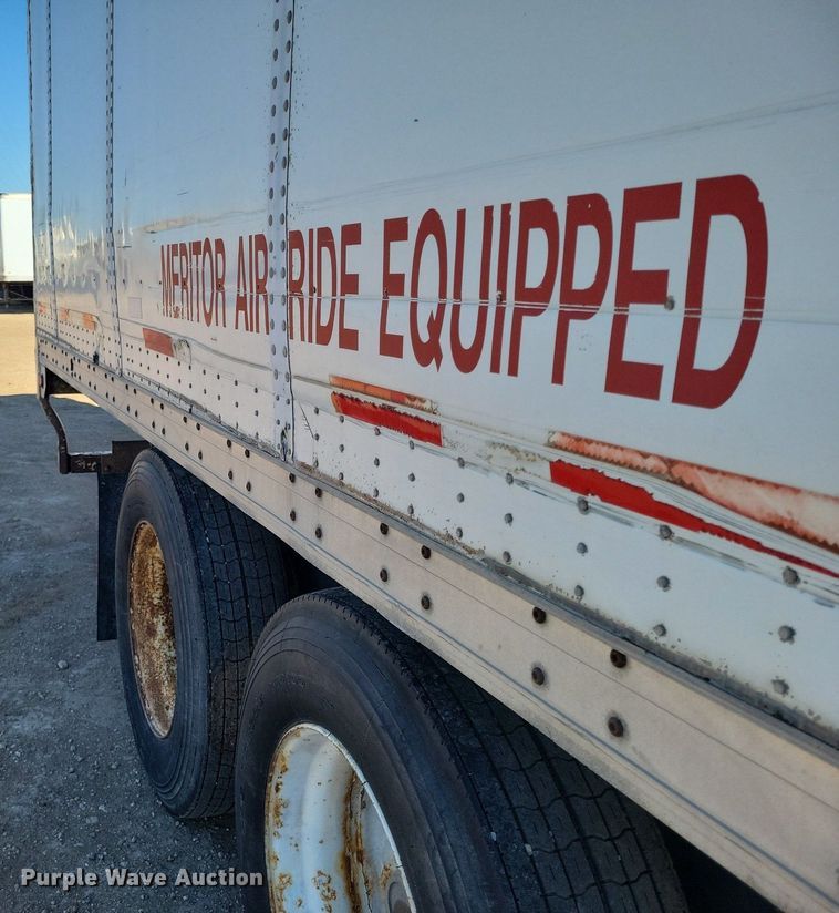 image for item LG9381 2000 Wabash National  dry van trailer