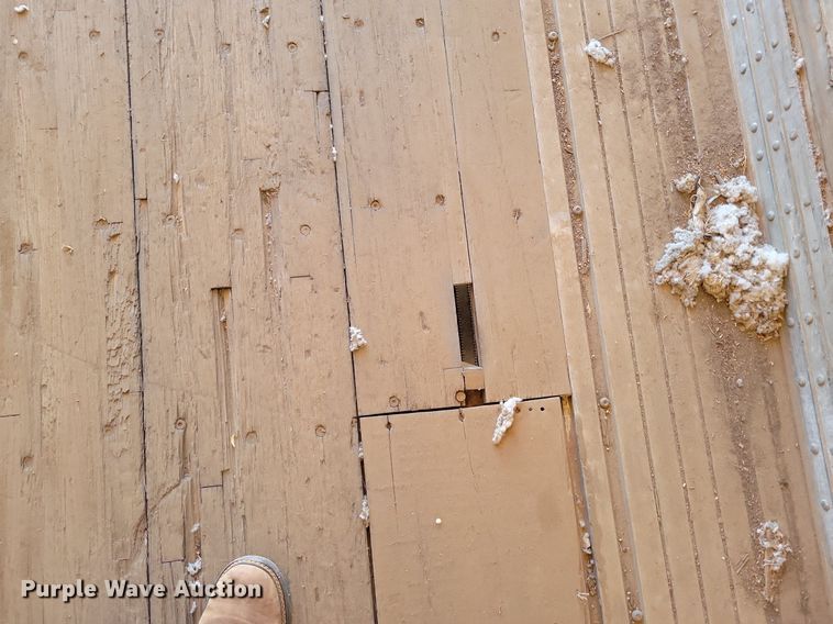 image for item LG9381 2000 Wabash National  dry van trailer