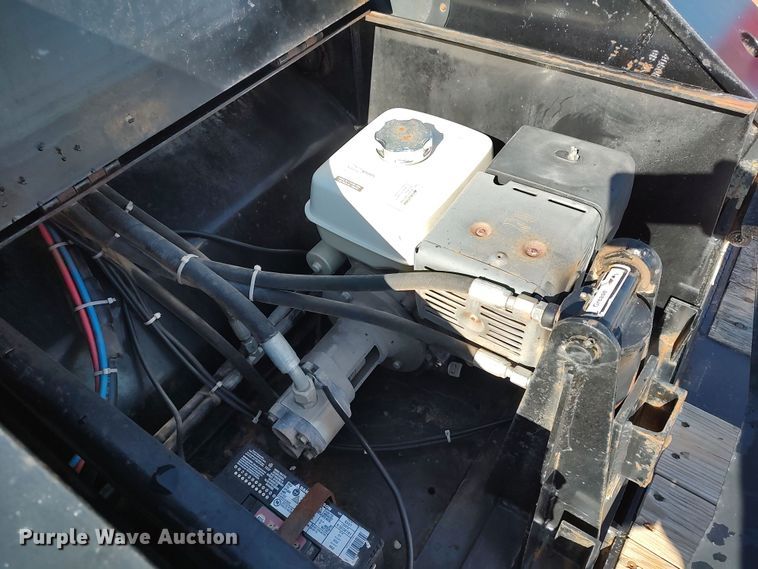 image for item LK9344 2011 Eager Beaver 55GSL  lowboy equipment trailer