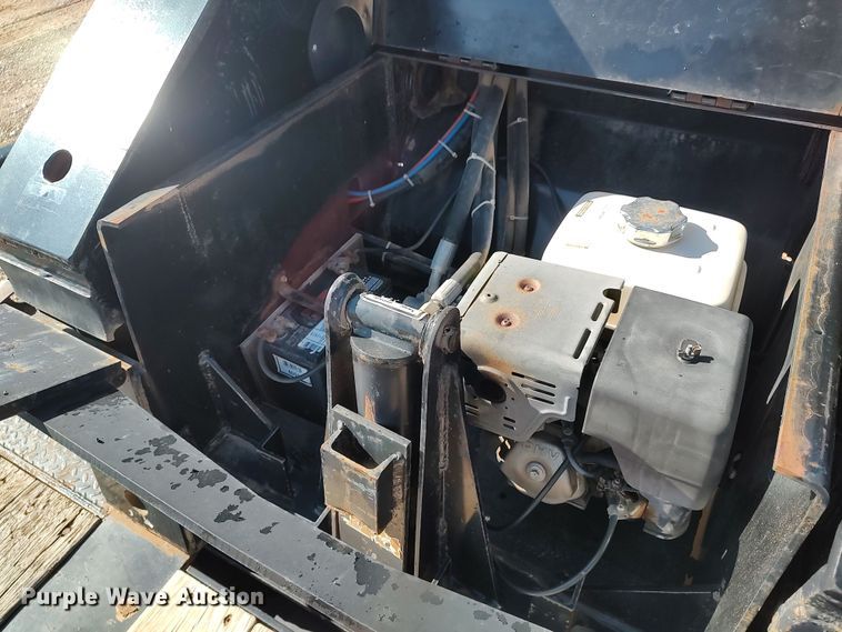 image for item LK9344 2011 Eager Beaver 55GSL  lowboy equipment trailer