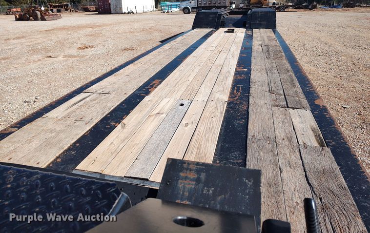 image for item LK9344 2011 Eager Beaver 55GSL  lowboy equipment trailer