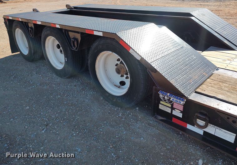 image for item LK9344 2011 Eager Beaver 55GSL  lowboy equipment trailer