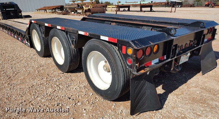 image for item LK9344 2011 Eager Beaver 55GSL  lowboy equipment trailer