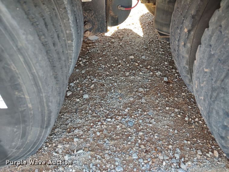 image for item LK9344 2011 Eager Beaver 55GSL  lowboy equipment trailer