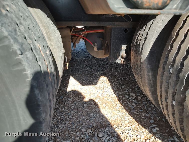 image for item LK9344 2011 Eager Beaver 55GSL  lowboy equipment trailer