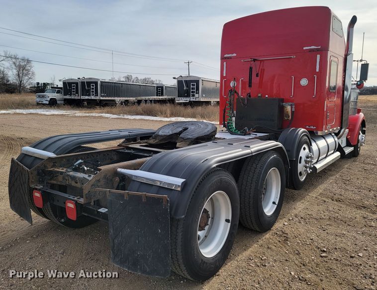 image for item LL9754 2006 Kenworth W900  semi truck