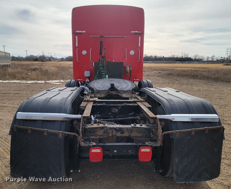 image for item LL9754 2006 Kenworth W900  semi truck