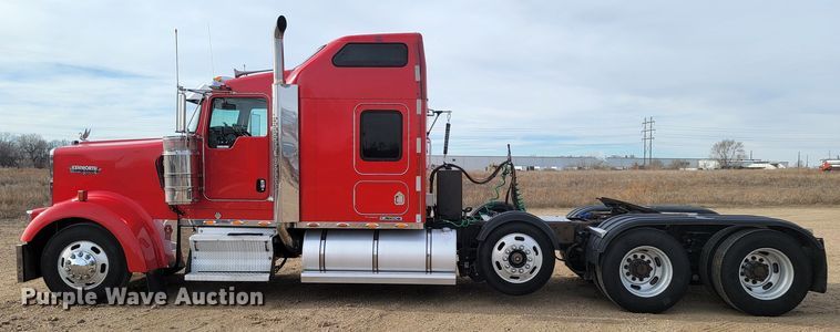 image for item LL9754 2006 Kenworth W900  semi truck