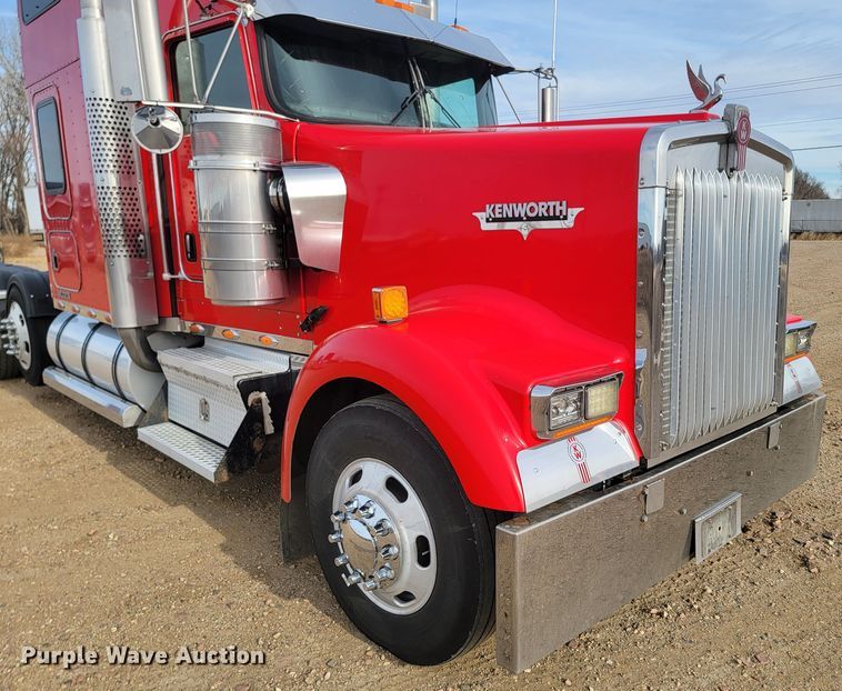 image for item LL9754 2006 Kenworth W900  semi truck