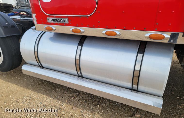 image for item LL9754 2006 Kenworth W900  semi truck