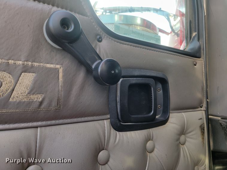 image for item LL9754 2006 Kenworth W900  semi truck