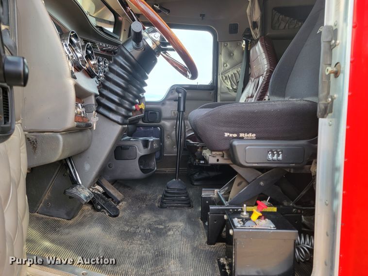 image for item LL9754 2006 Kenworth W900  semi truck