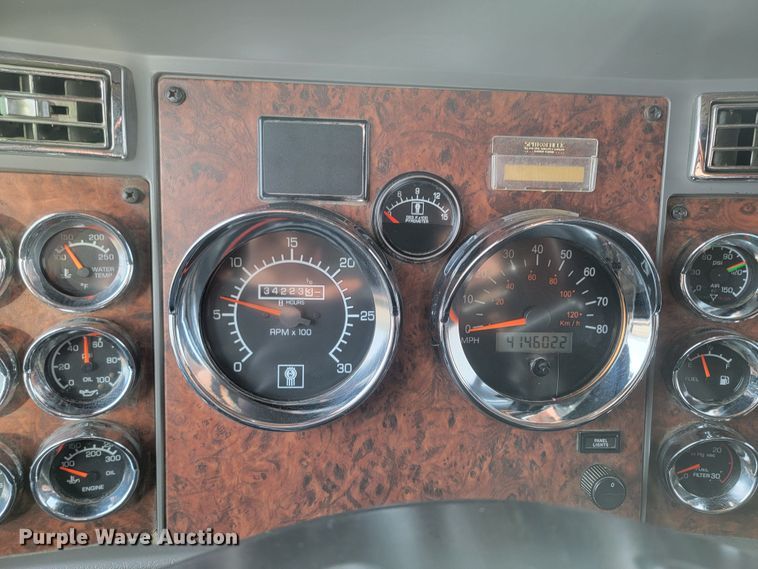 image for item LL9754 2006 Kenworth W900  semi truck