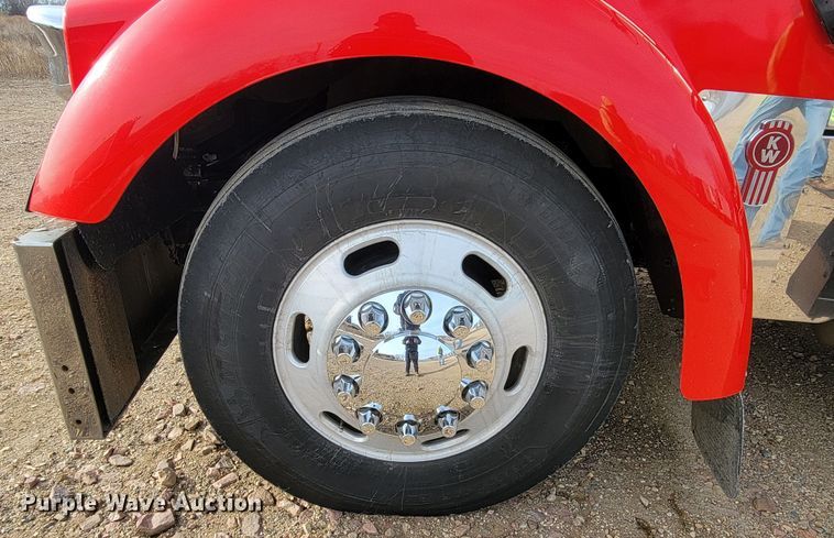 image for item LL9754 2006 Kenworth W900  semi truck