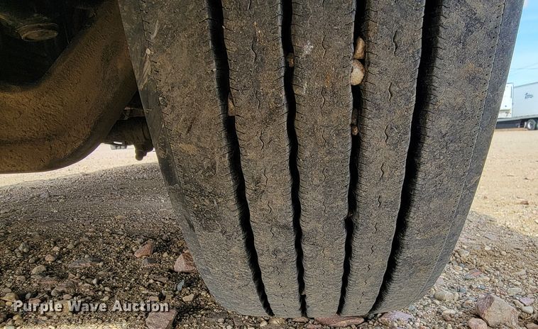 image for item LL9754 2006 Kenworth W900  semi truck