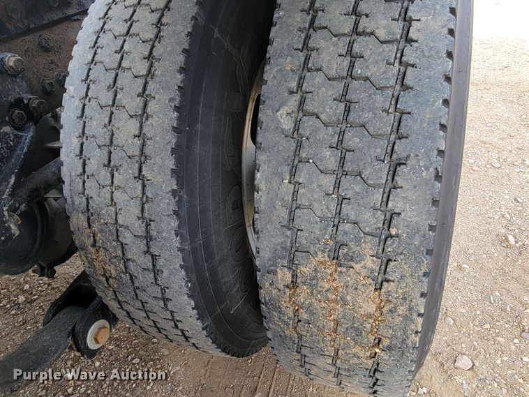 image for item LL9754 2006 Kenworth W900  semi truck