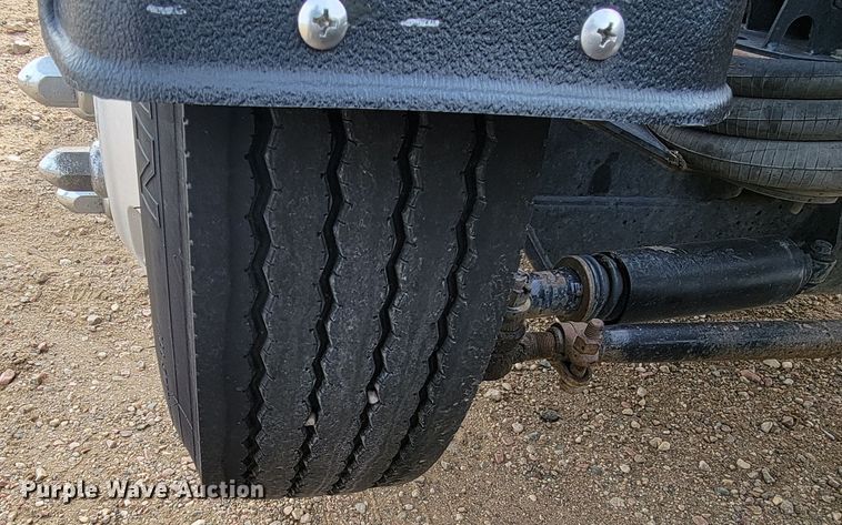 image for item LL9754 2006 Kenworth W900  semi truck