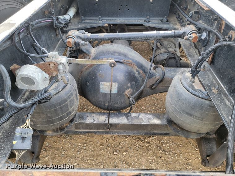 image for item LL9755 2016 Kenworth T680  semi truck