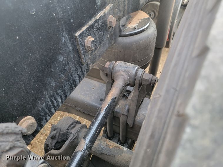 image for item LL9755 2016 Kenworth T680  semi truck