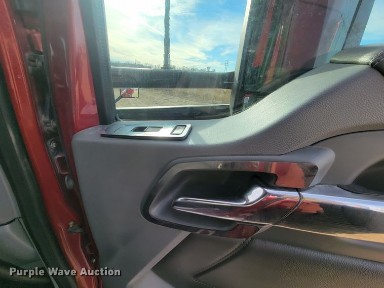 image for item LL9755 2016 Kenworth T680  semi truck