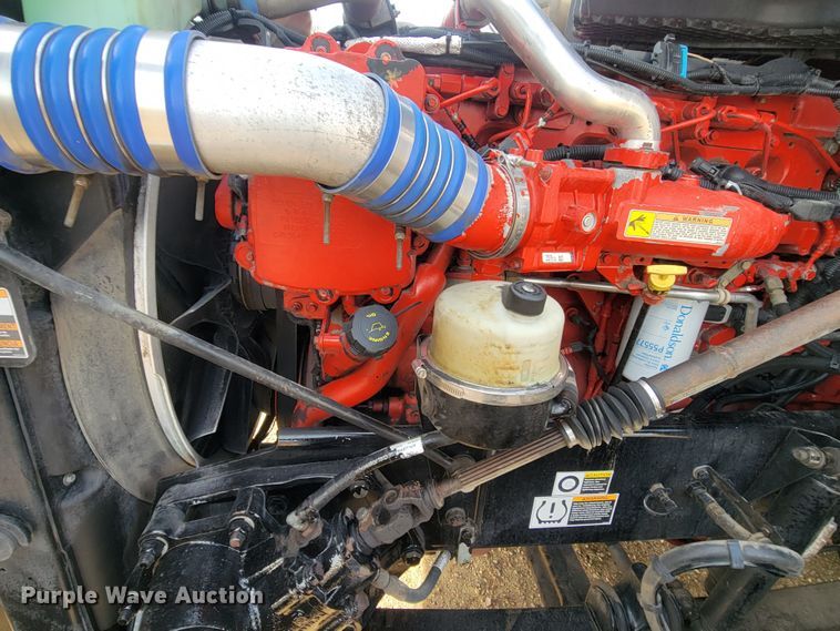 image for item LL9755 2016 Kenworth T680  semi truck