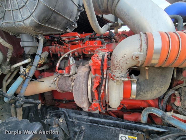 image for item LL9755 2016 Kenworth T680  semi truck