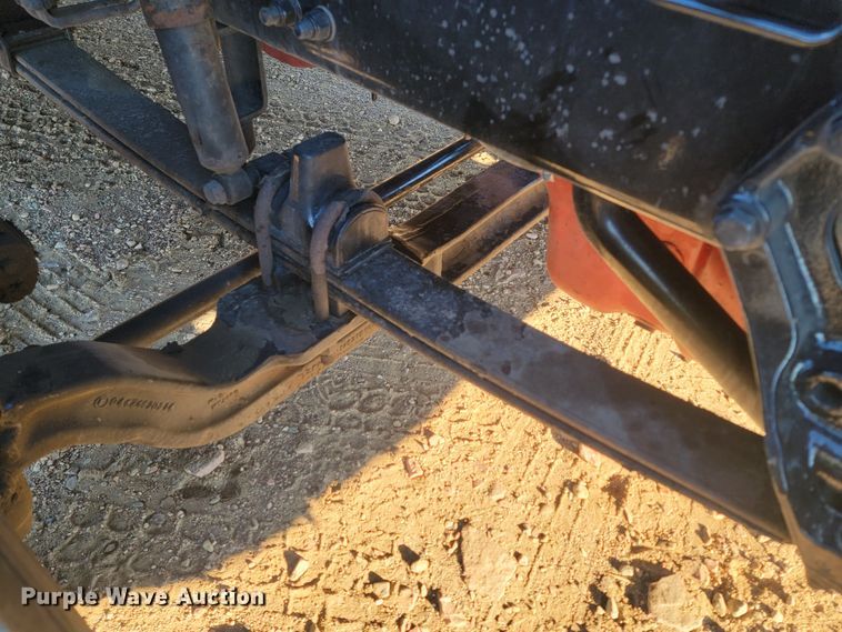 image for item LL9756 2015 Peterbilt 579 semi truck