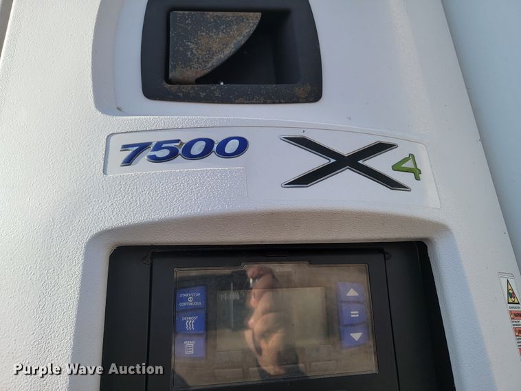 image for item LL9757 2016 Utility 300R refrigerated van trailer