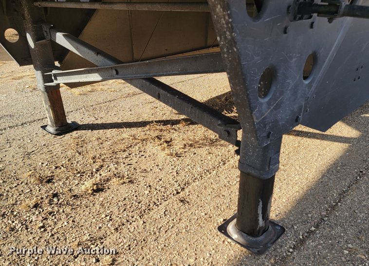 image for item LL9757 2016 Utility 300R refrigerated van trailer