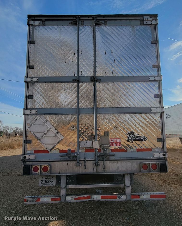 image for item LL9757 2016 Utility 300R refrigerated van trailer