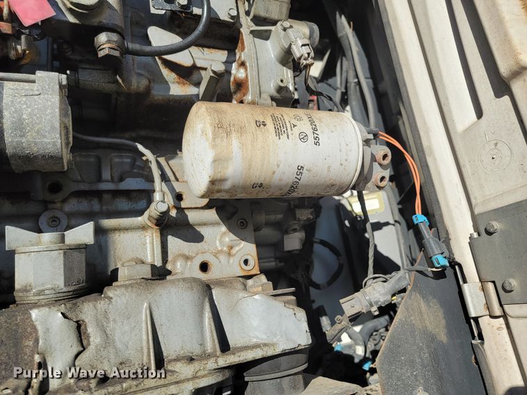 image for item LL9757 2016 Utility 300R refrigerated van trailer