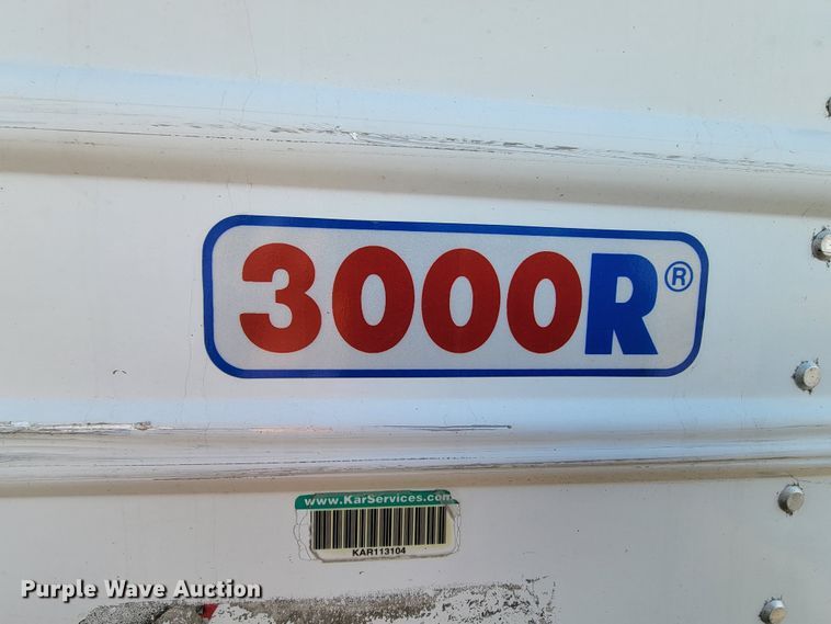 image for item LL9757 2016 Utility 300R refrigerated van trailer