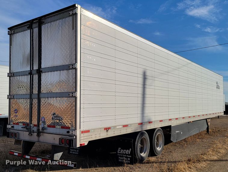 image for item LL9758 2014 Utility 3000R refrigerated van trailer