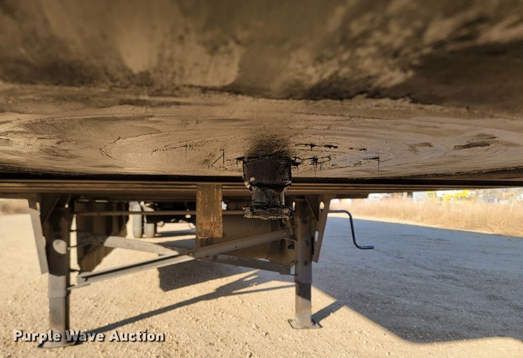 image for item LL9759 2014 Utility 300R refrigerated van trailer