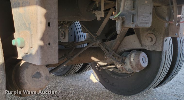 image for item LL9759 2014 Utility 300R refrigerated van trailer