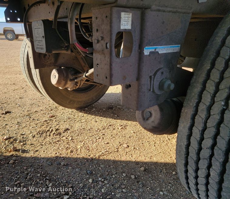 image for item LL9759 2014 Utility 300R refrigerated van trailer