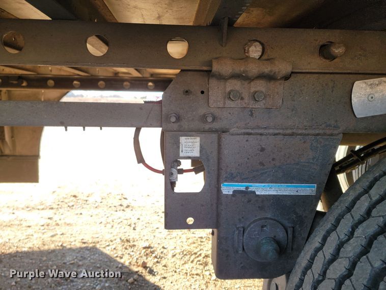 image for item LL9759 2014 Utility 300R refrigerated van trailer