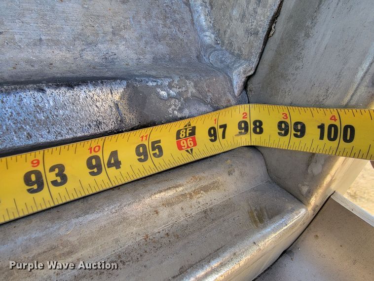 image for item LL9759 2014 Utility 300R refrigerated van trailer