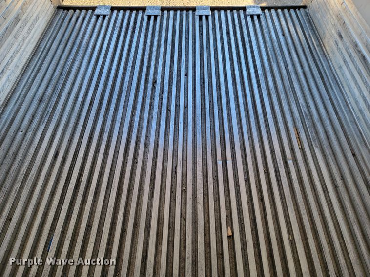 image for item LL9759 2014 Utility 300R refrigerated van trailer