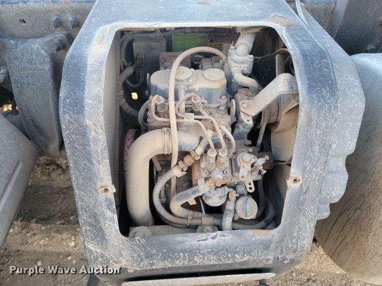 image for item LL9760 2015 Freightliner Cascadia semi truck