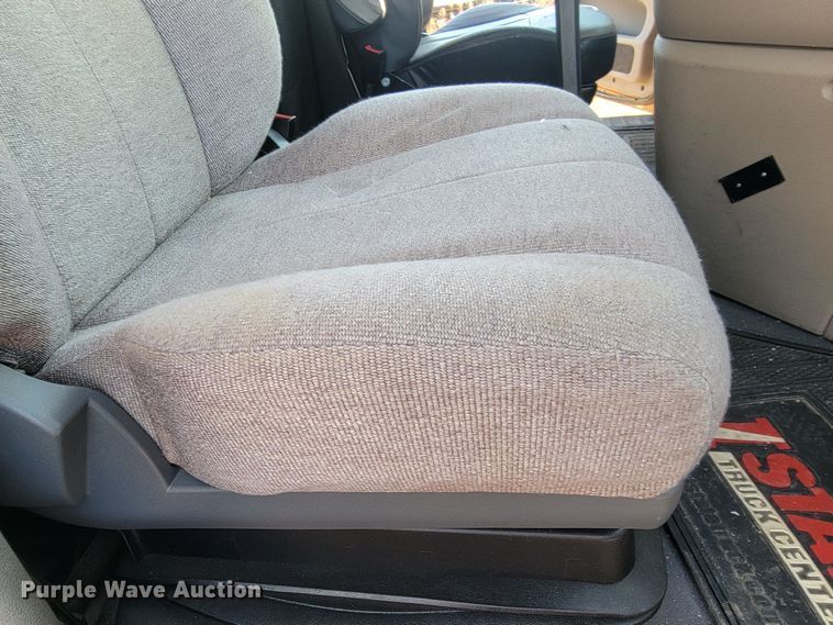 image for item LL9760 2015 Freightliner Cascadia semi truck